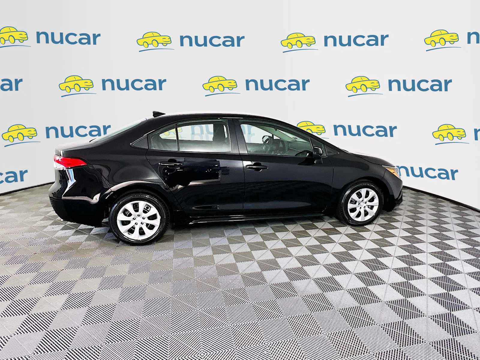 2023 Toyota Corolla LE - Photo 8