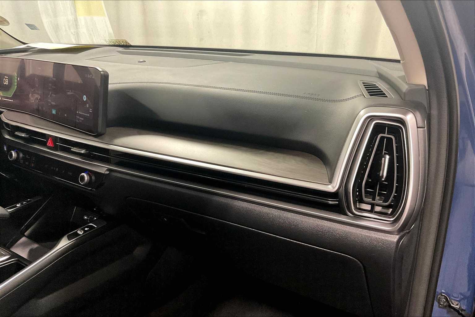2025 Kia Sorento X-Line EX - Photo 13
