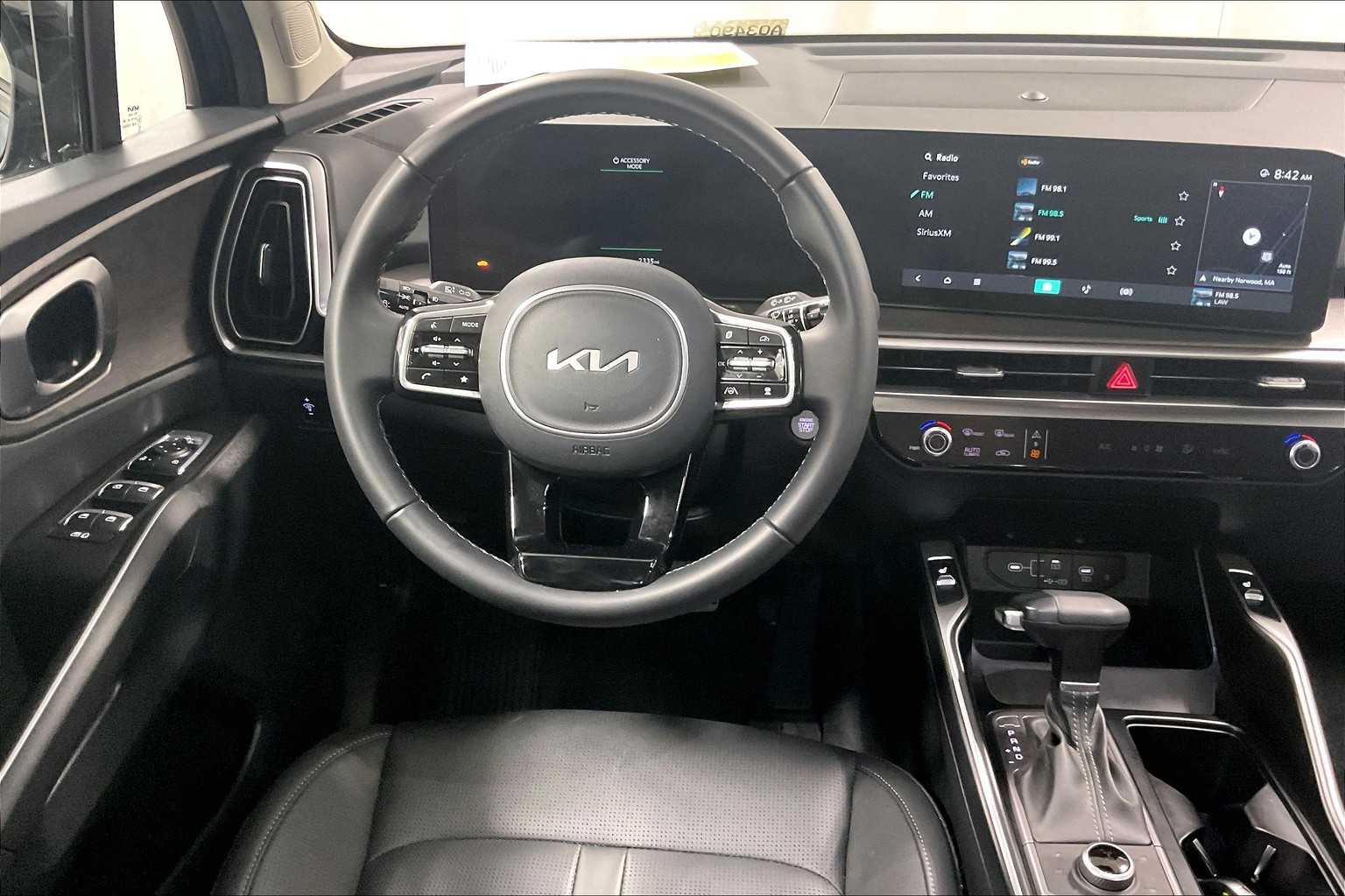 2025 Kia Sorento X-Line EX - Photo 18