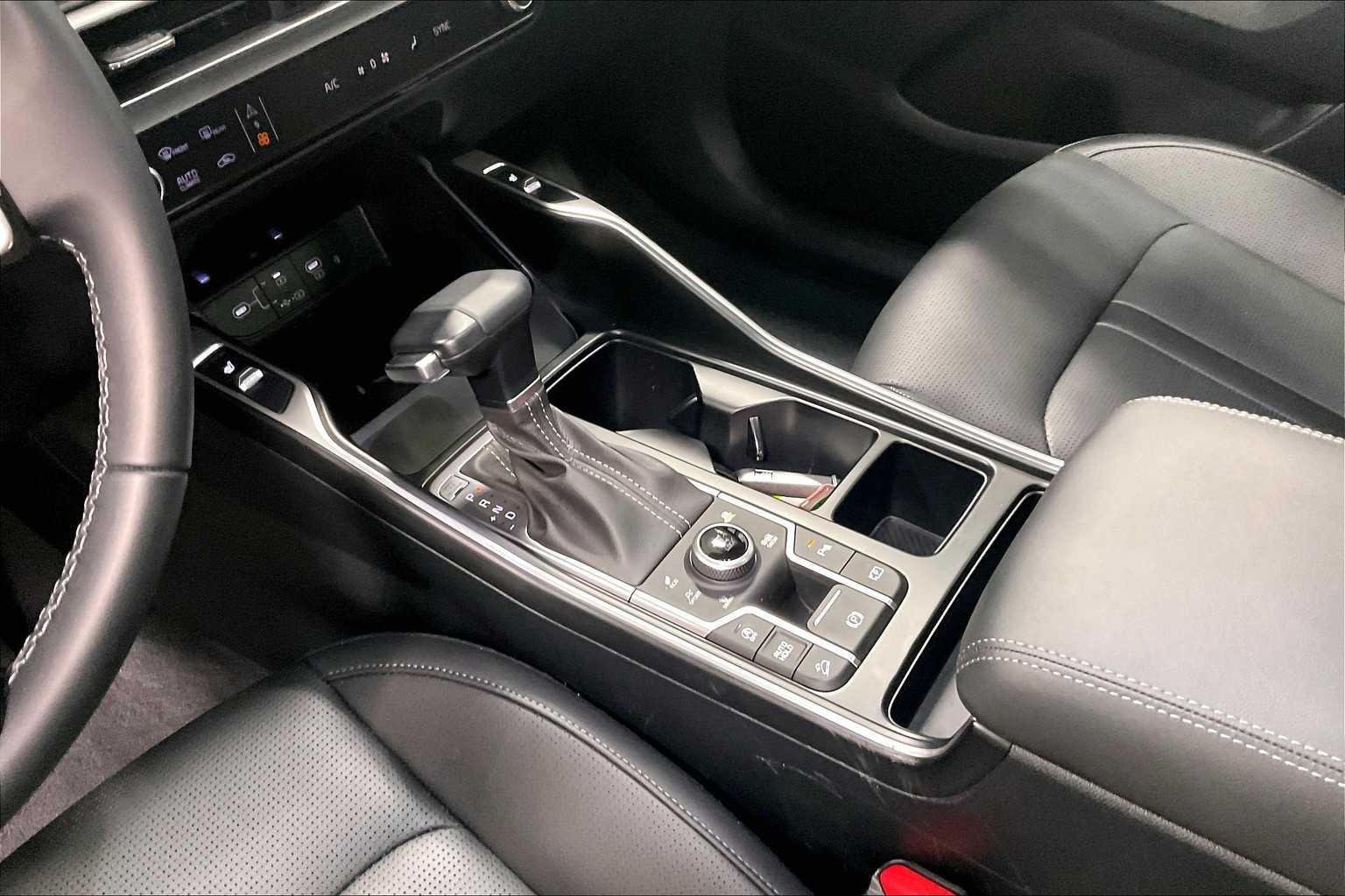 2025 Kia Sorento X-Line EX - Photo 21
