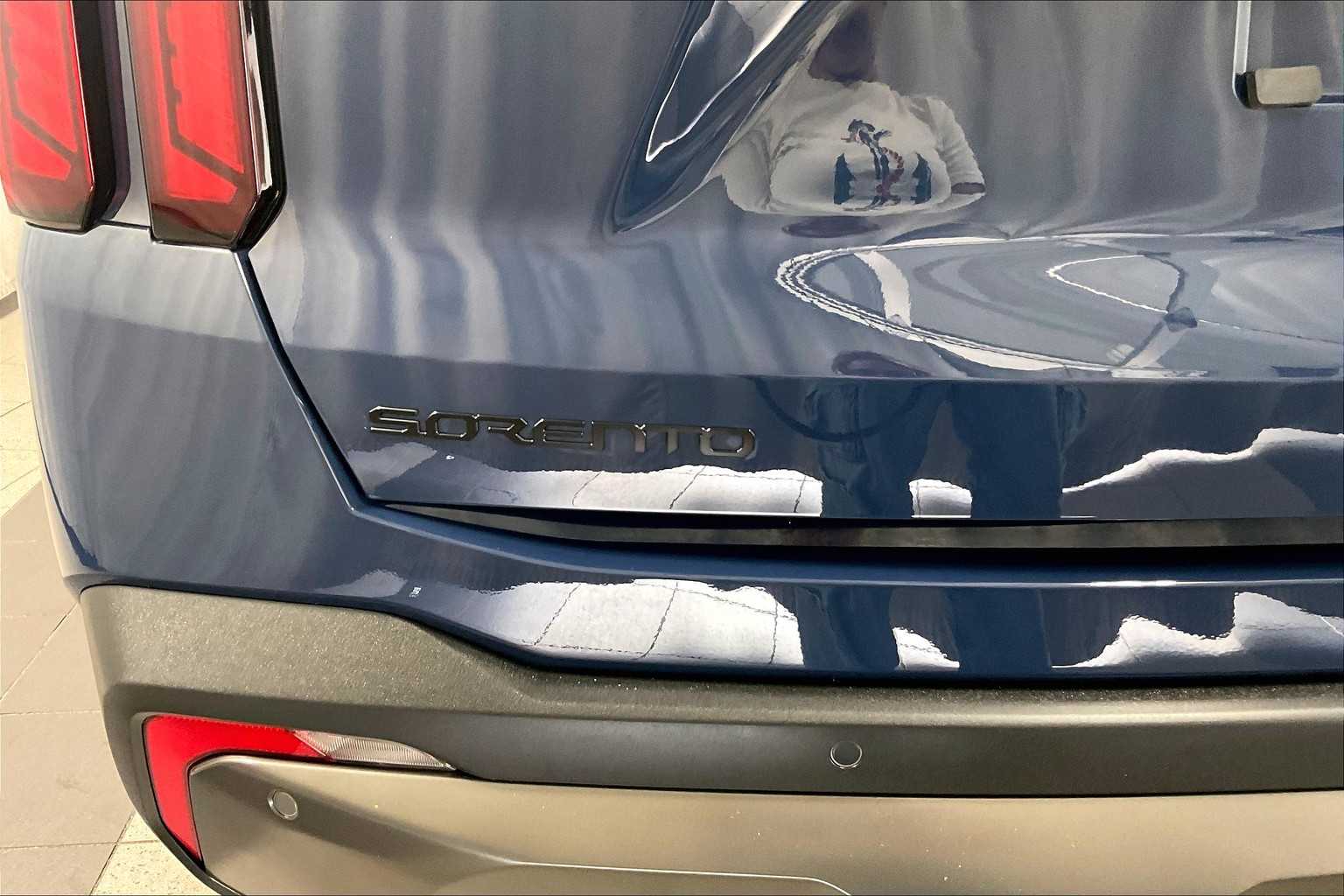 2025 Kia Sorento X-Line EX - Photo 30
