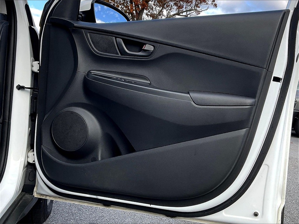 2021 Hyundai Kona SE - Photo 11