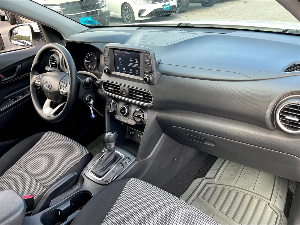 2021 Hyundai Kona SE - Photo 13