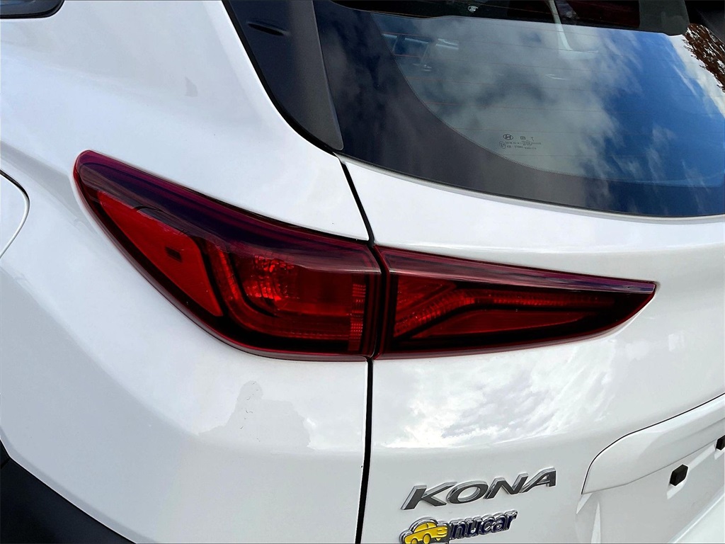 2021 Hyundai Kona SE - Photo 29