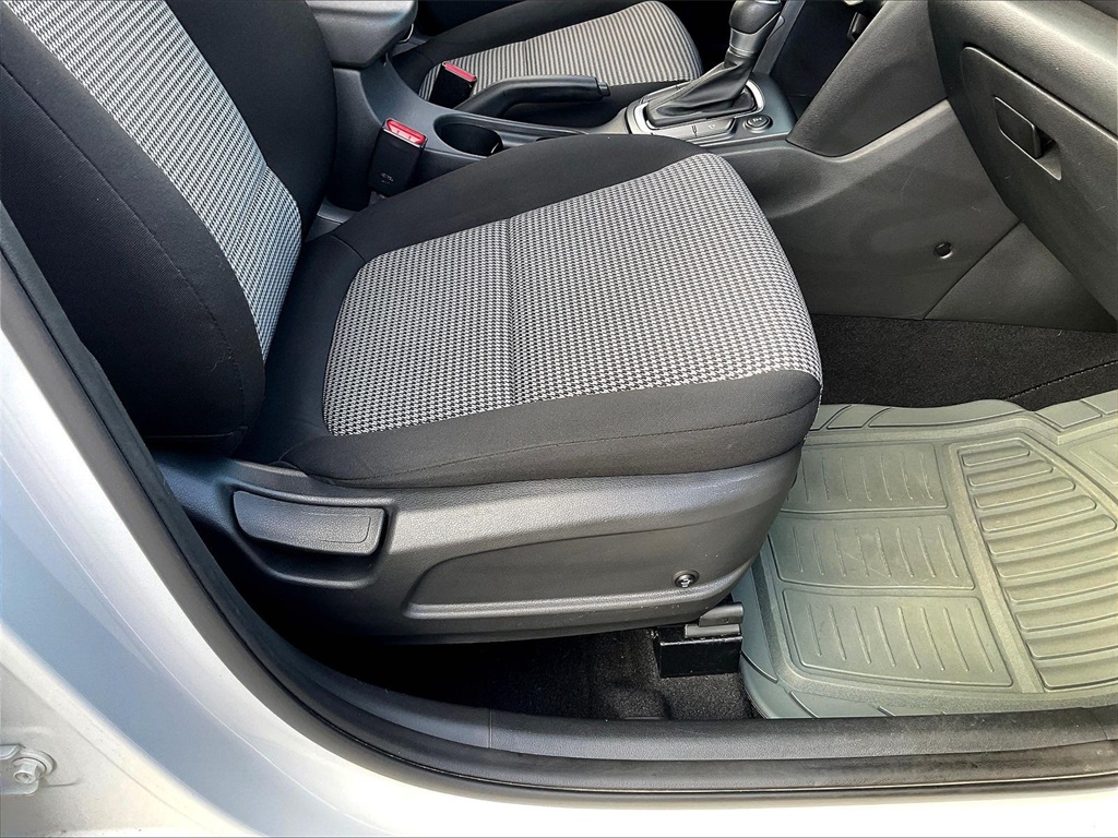 2021 Hyundai Kona SE - Photo 34