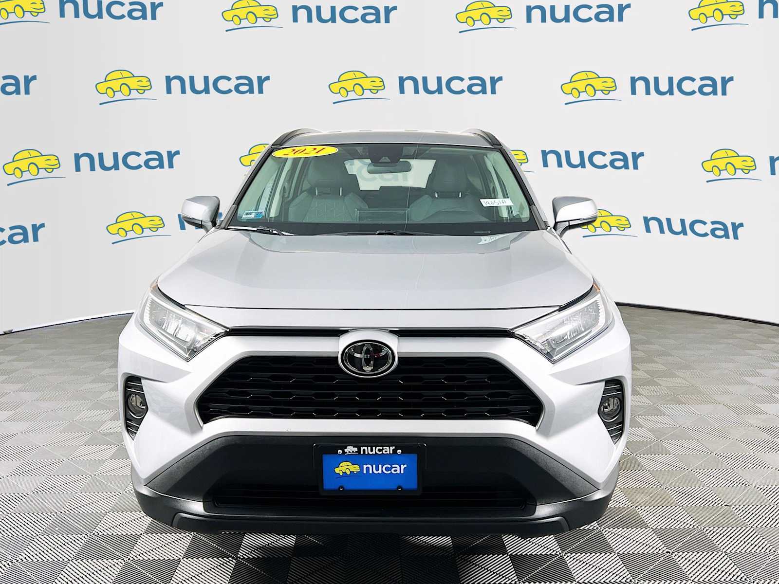 2021 Toyota RAV4 XLE - Photo 2