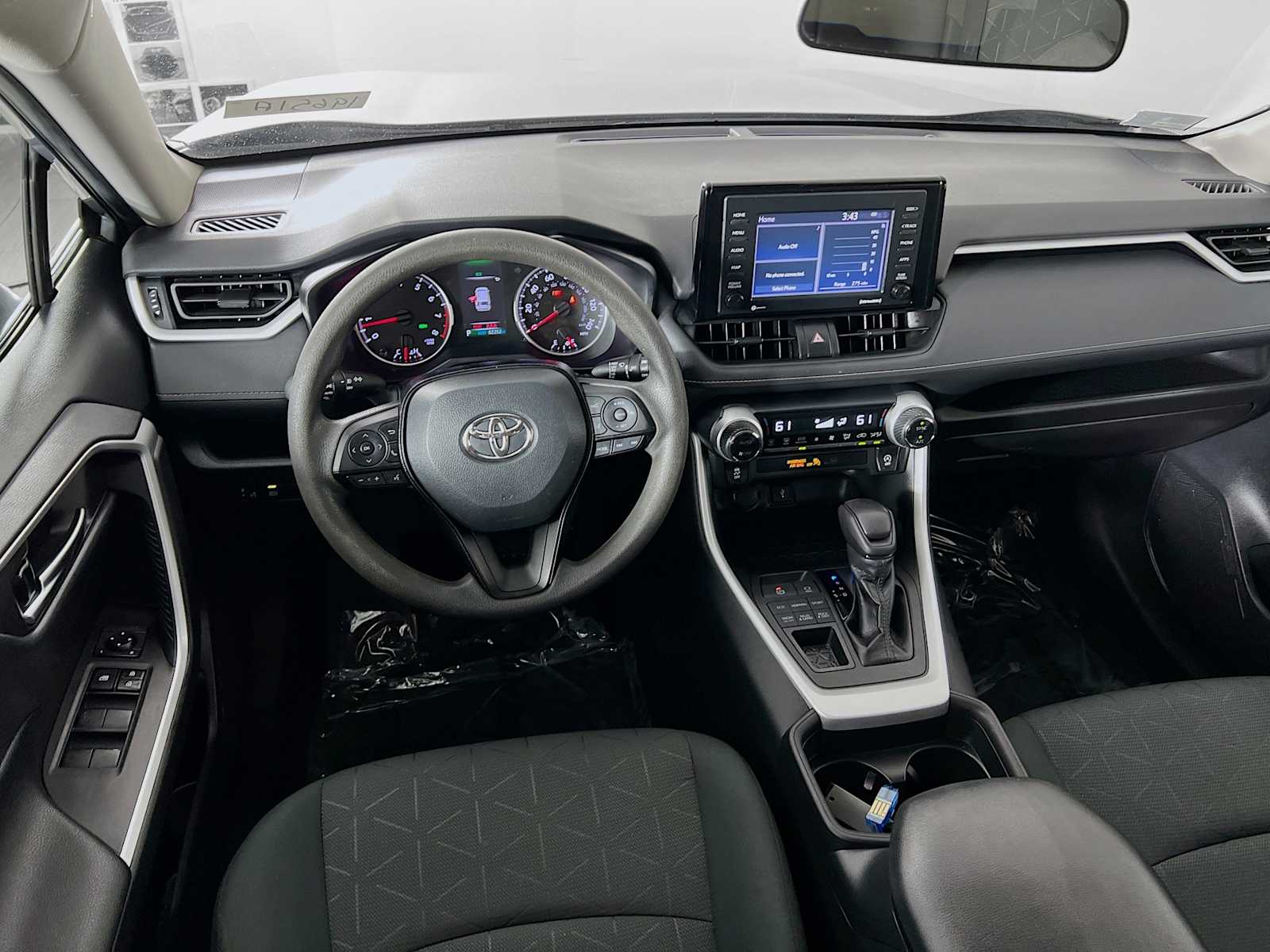 2021 Toyota RAV4 XLE - Photo 21