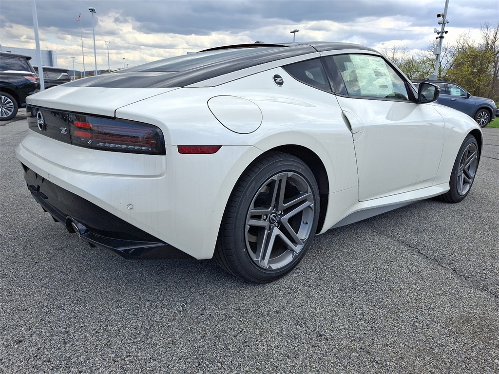 2025 Nissan Z Sport - Photo 4