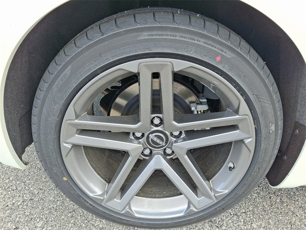 2025 Nissan Z Sport - Photo 5
