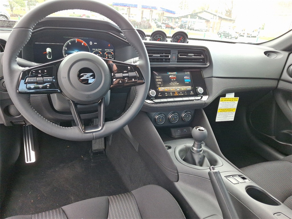 2025 Nissan Z Sport - Photo 6