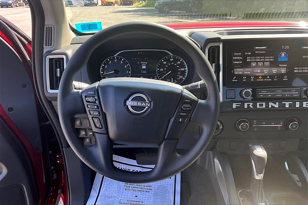 2025 Nissan Frontier SV - Photo 17