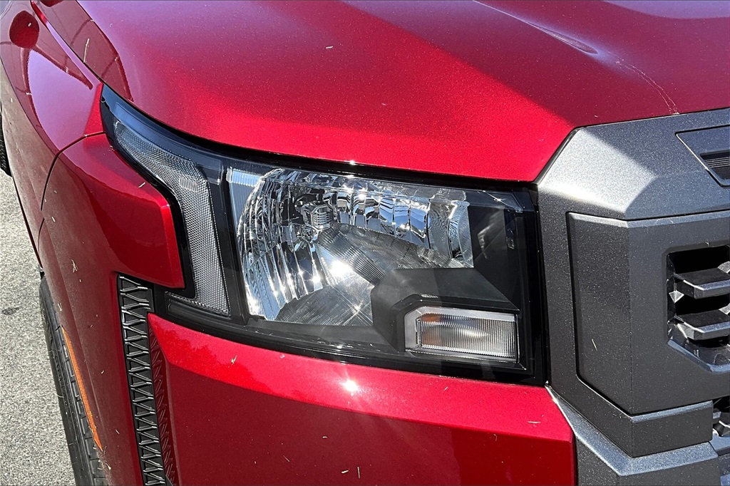 2025 Nissan Frontier SV - Photo 30