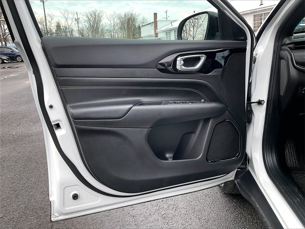 2024 Jeep Compass Latitude - Photo 9