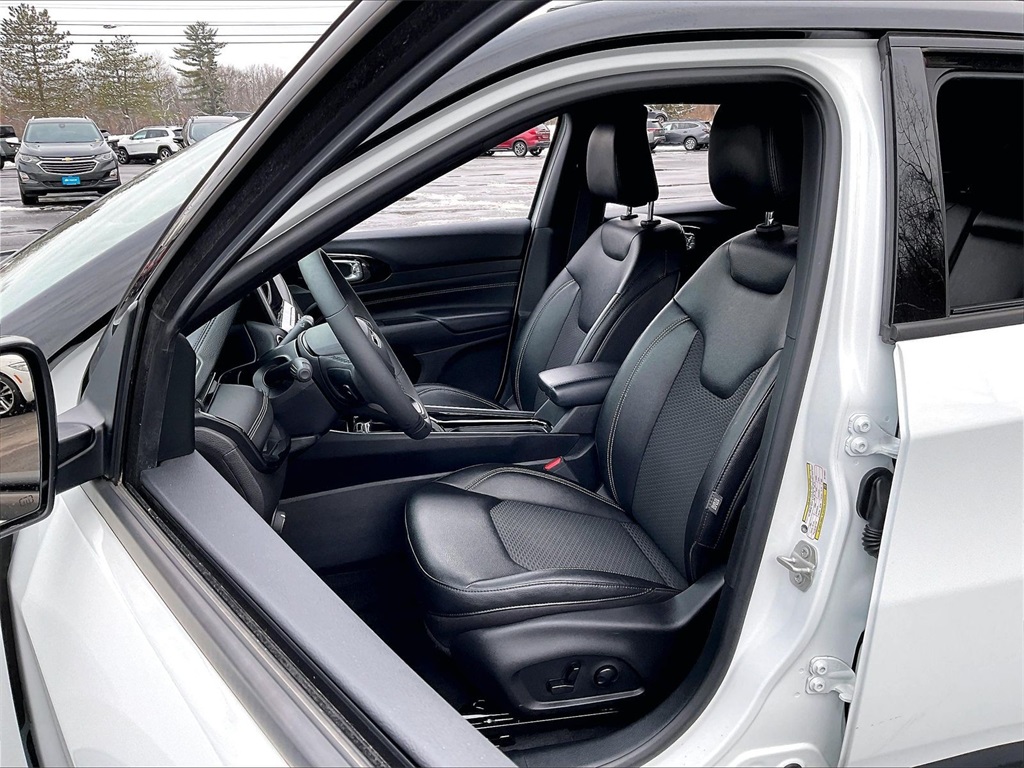 2024 Jeep Compass Latitude - Photo 10