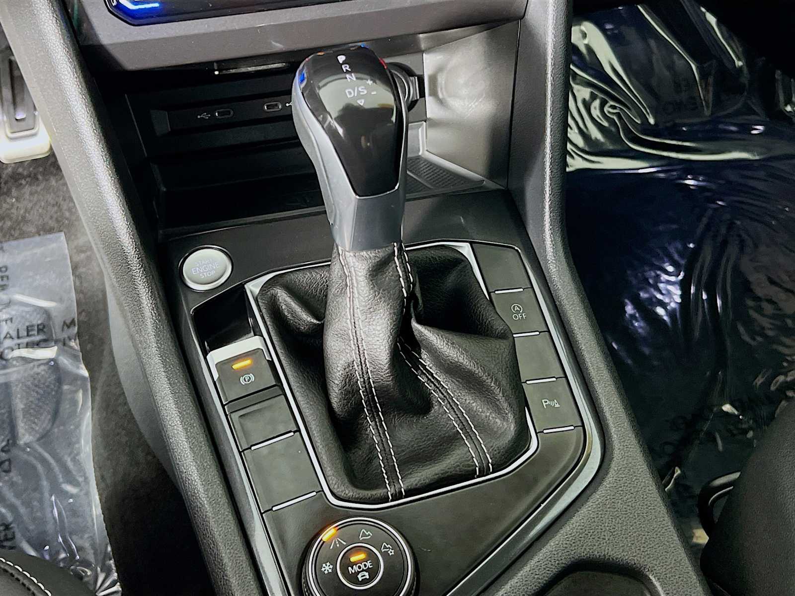 2024 Volkswagen Tiguan SE R-Line Black - Photo 16