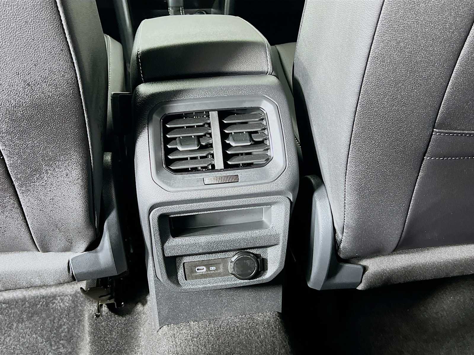 2024 Volkswagen Tiguan SE R-Line Black - Photo 26