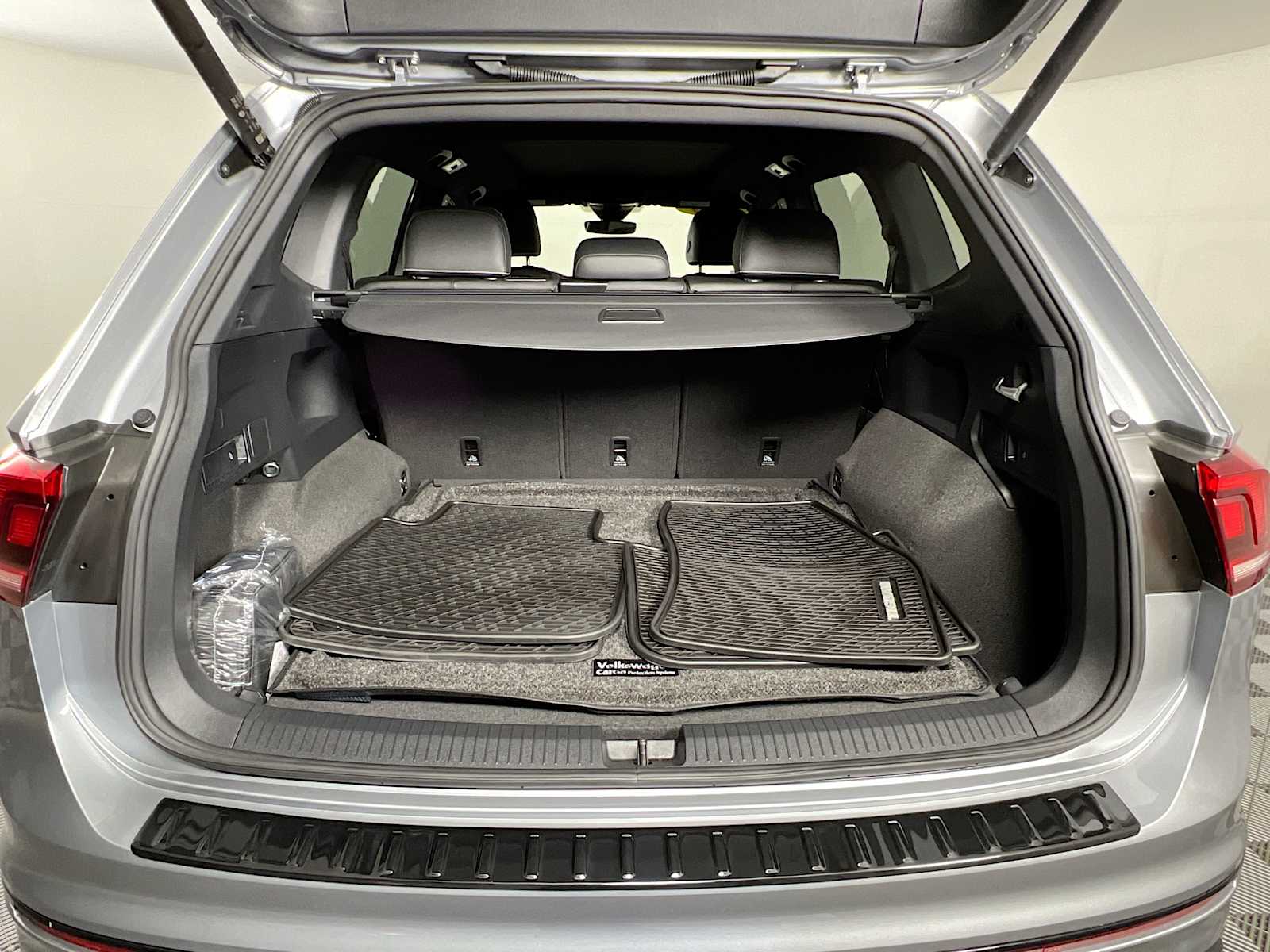 2024 Volkswagen Tiguan SE R-Line Black - Photo 27