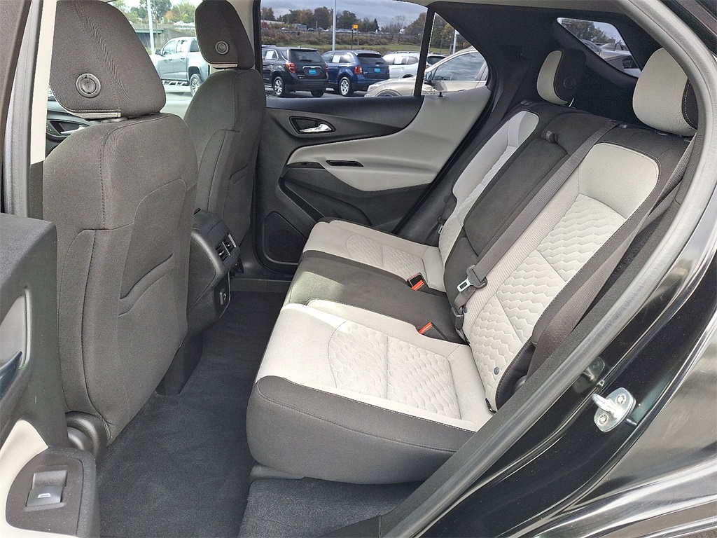 2020 Chevrolet Equinox LS - Photo 11