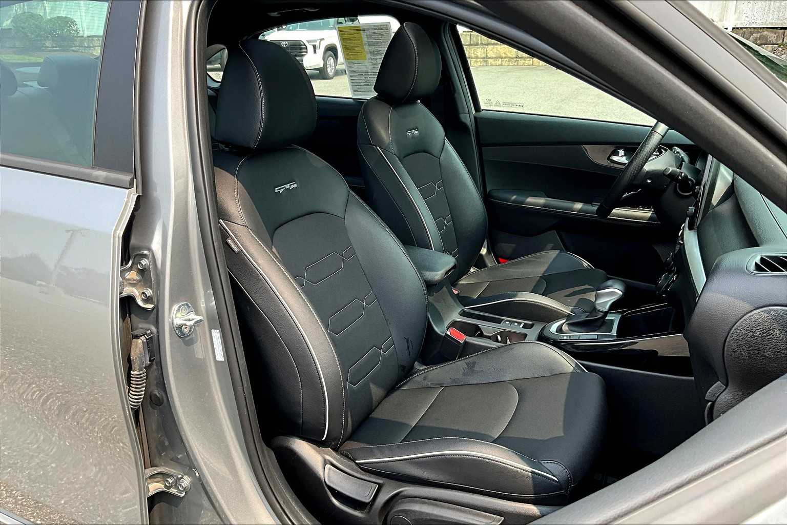 2023 Kia Forte GT-Line - Photo 11