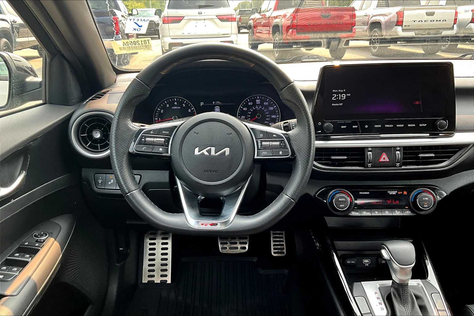 2023 Kia Forte GT-Line - Photo 17