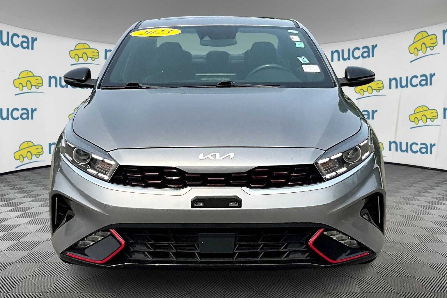 2023 Kia Forte GT-Line - Photo 2