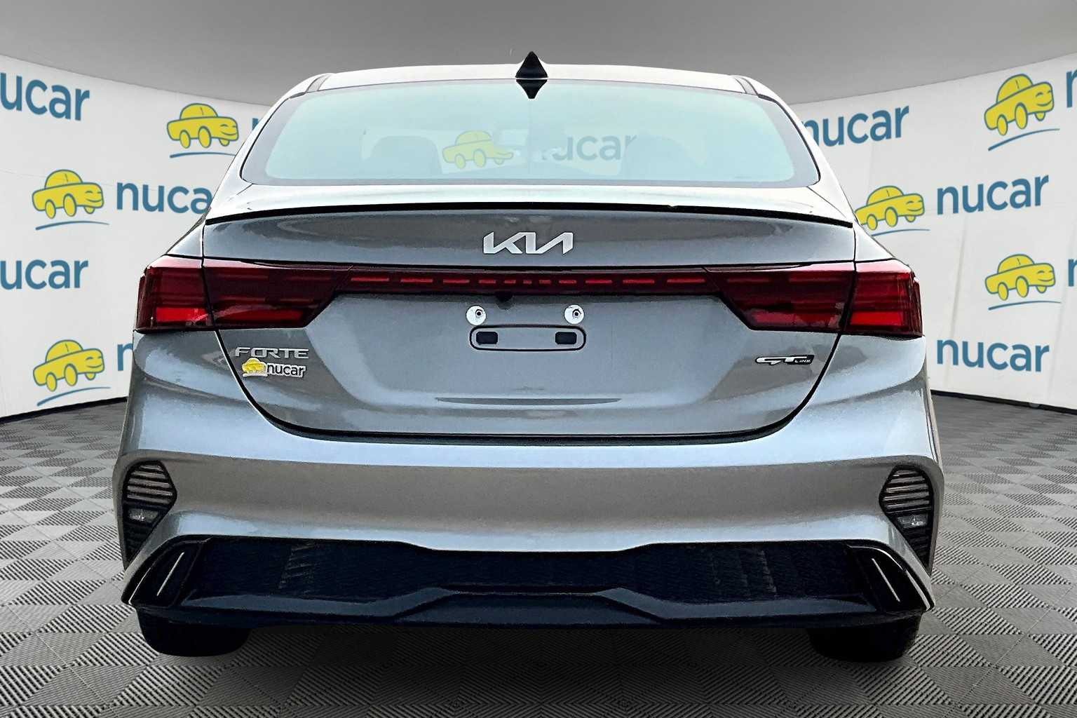 2023 Kia Forte GT-Line - Photo 5