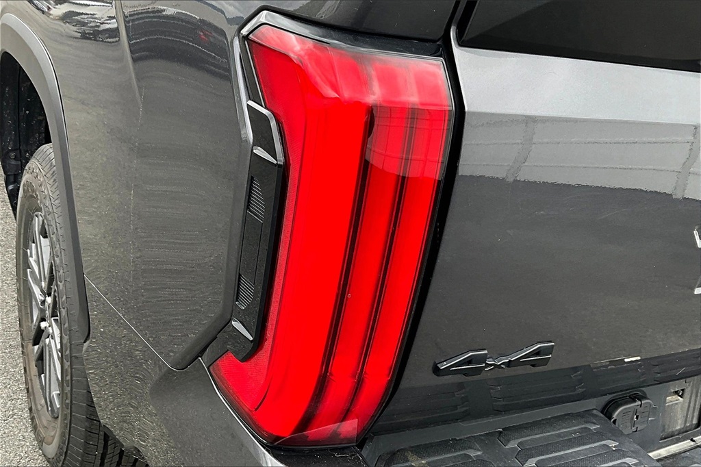 2024 Toyota Tundra SR5 SX - Photo 30