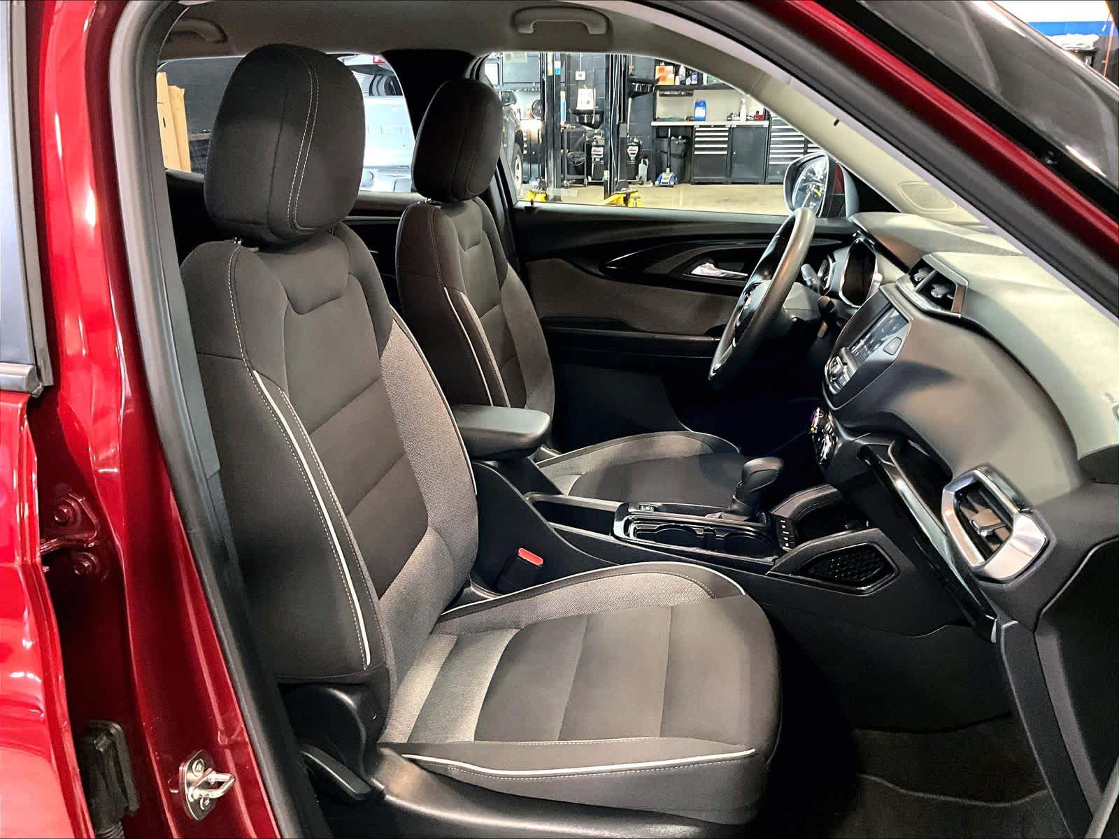 2022 Chevrolet TrailBlazer LT - Photo 11