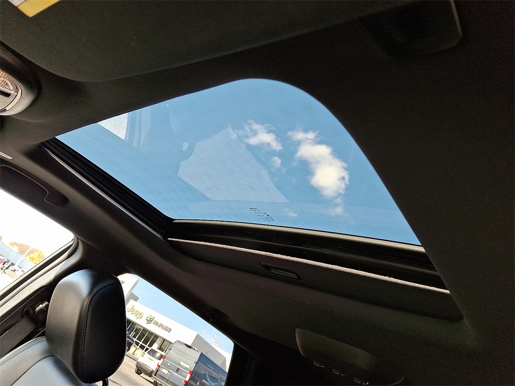 2022 Dodge Durango GT Plus - Photo 16