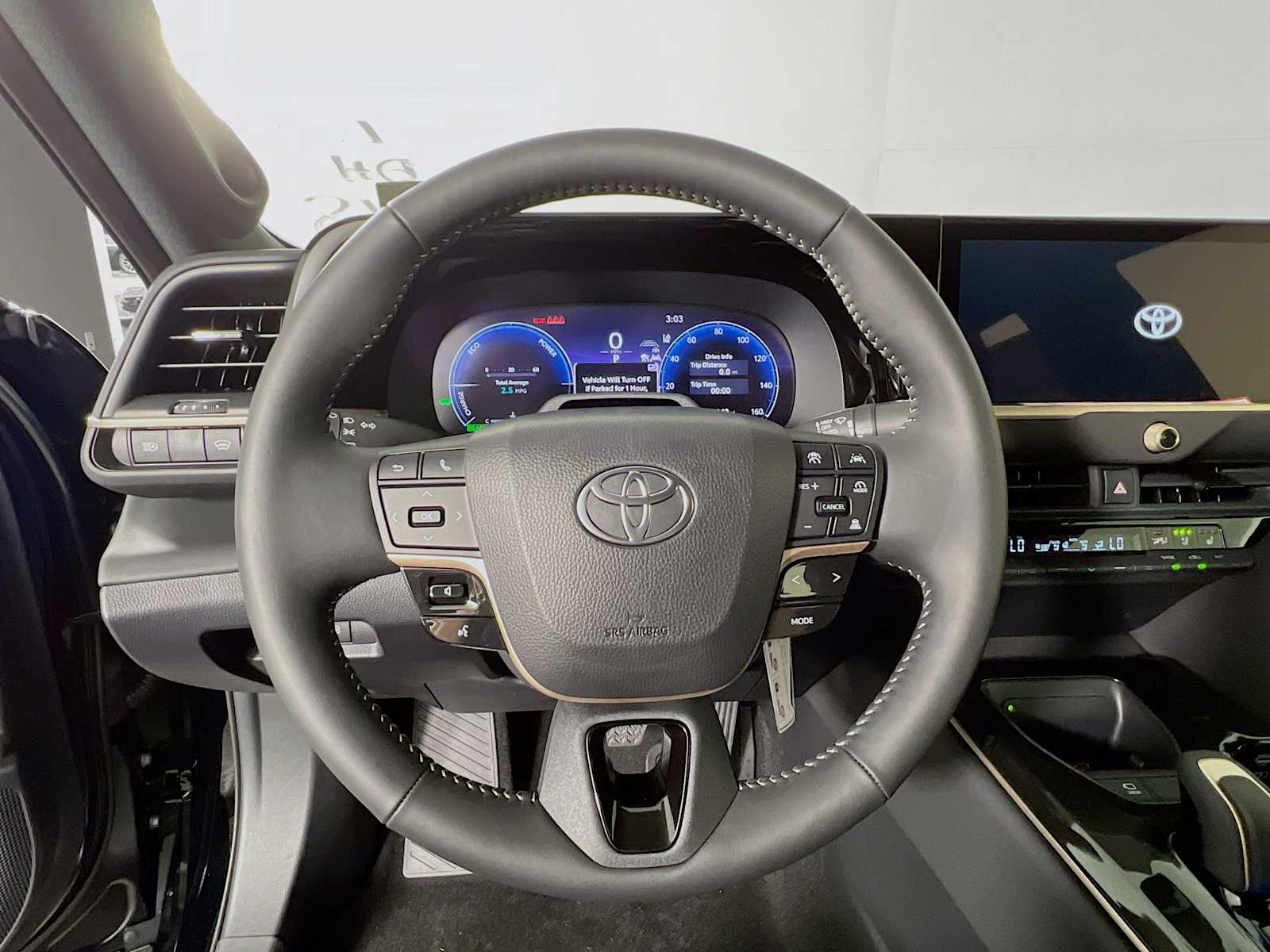 2026 Toyota Crown Limited - Photo 7