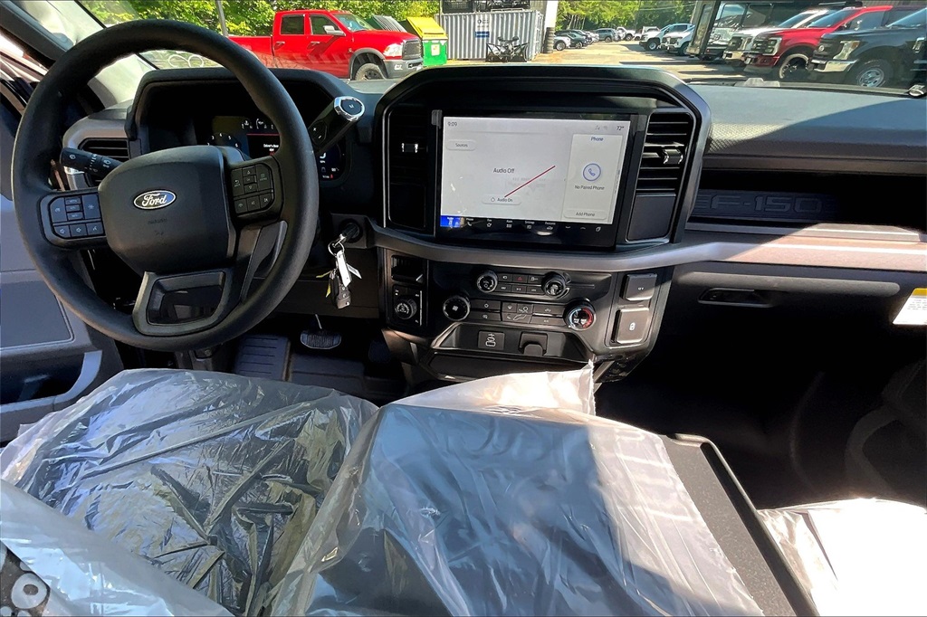 2025 Ford F-150 XL - Photo 6