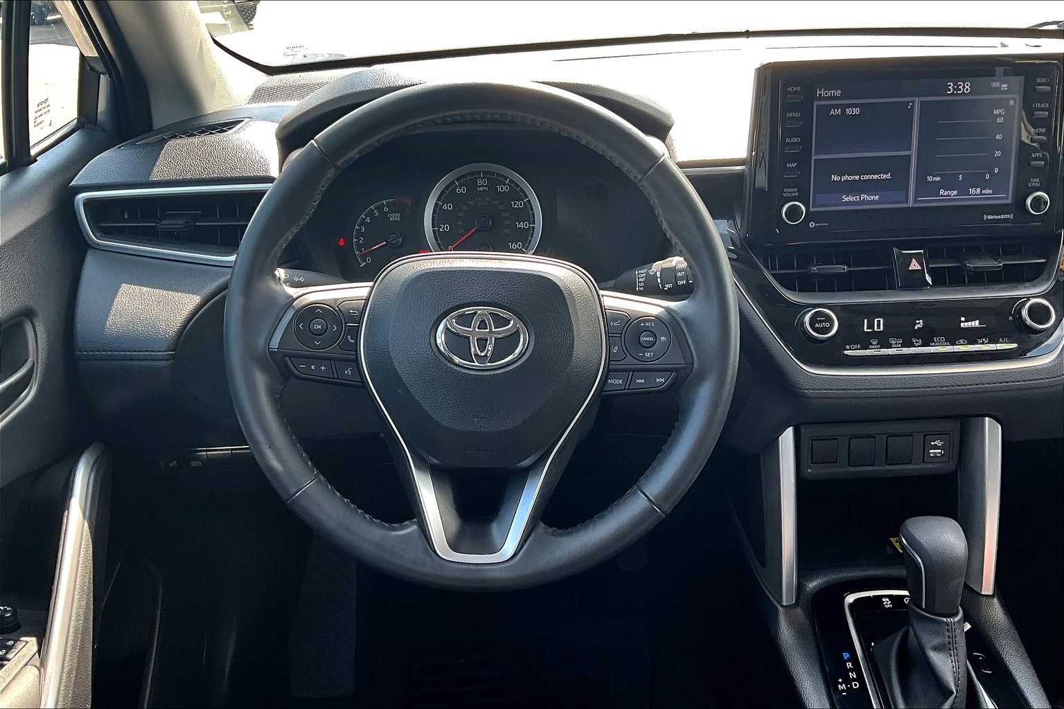 2022 Toyota Corolla Cross LE - Photo 17