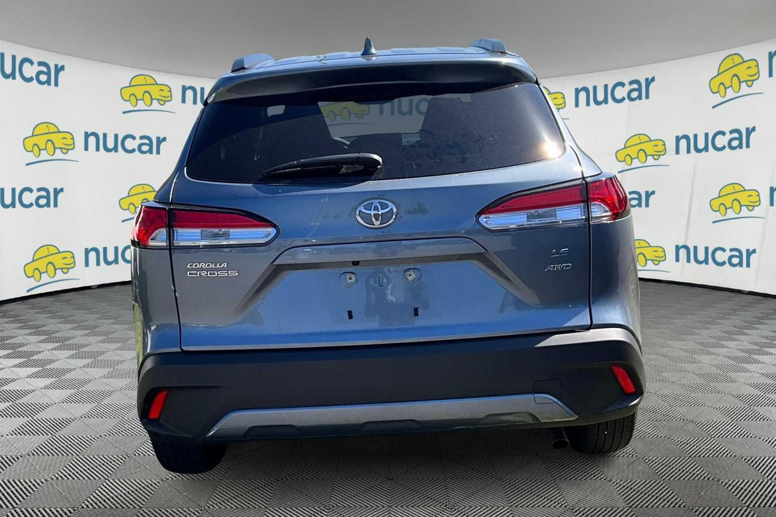 2022 Toyota Corolla Cross LE - Photo 3