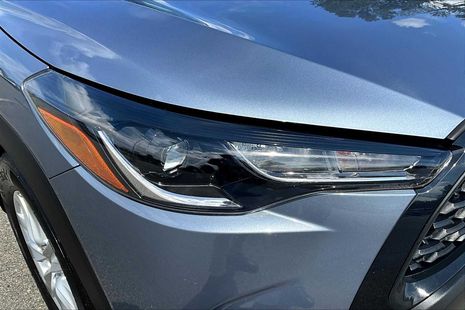 2022 Toyota Corolla Cross LE - Photo 33