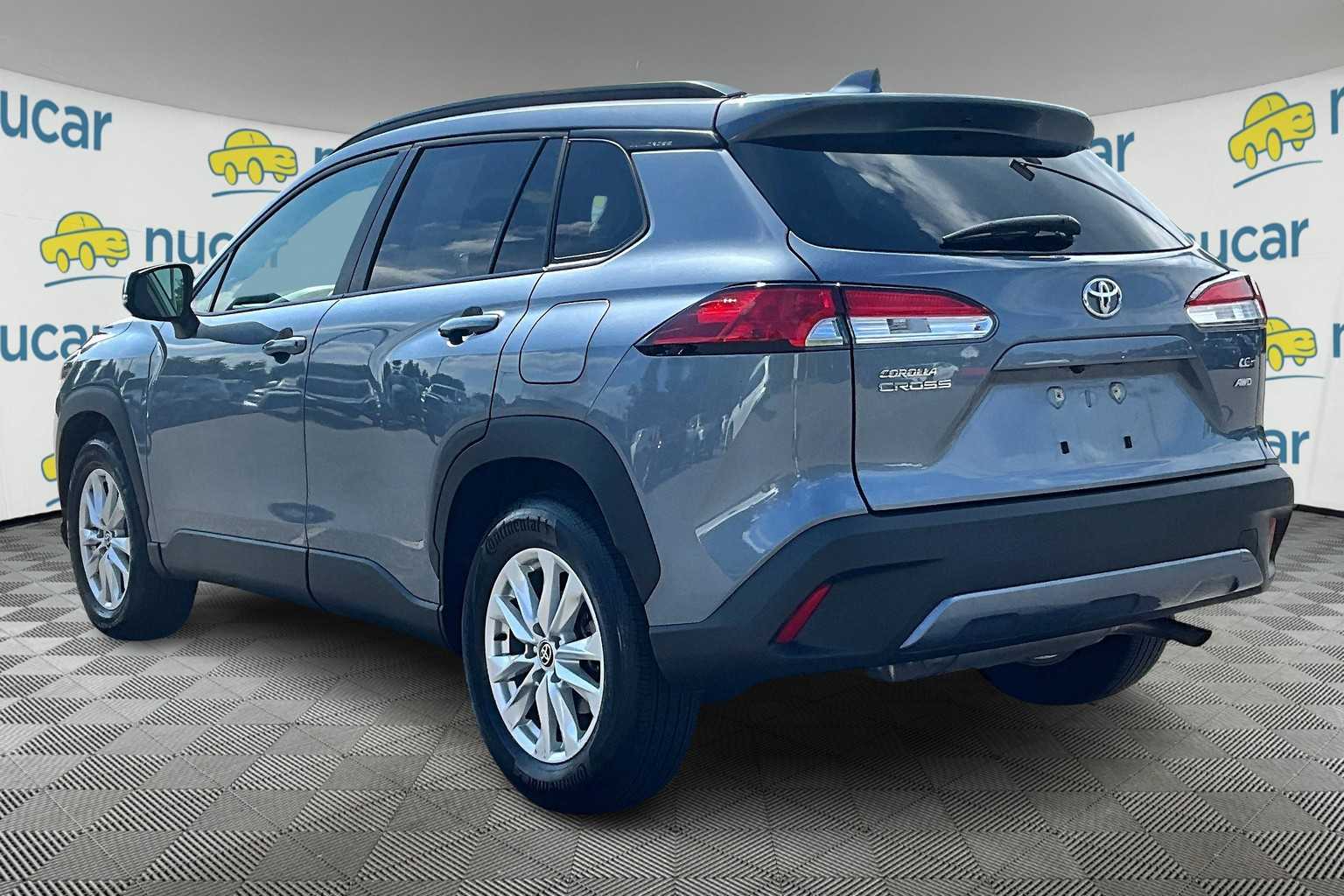 2022 Toyota Corolla Cross LE - Photo 4