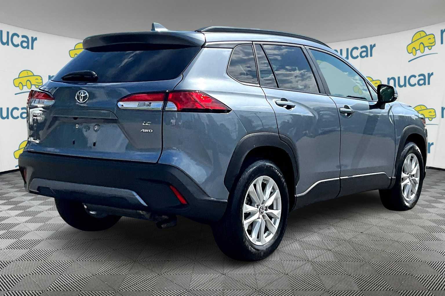 2022 Toyota Corolla Cross LE - Photo 6