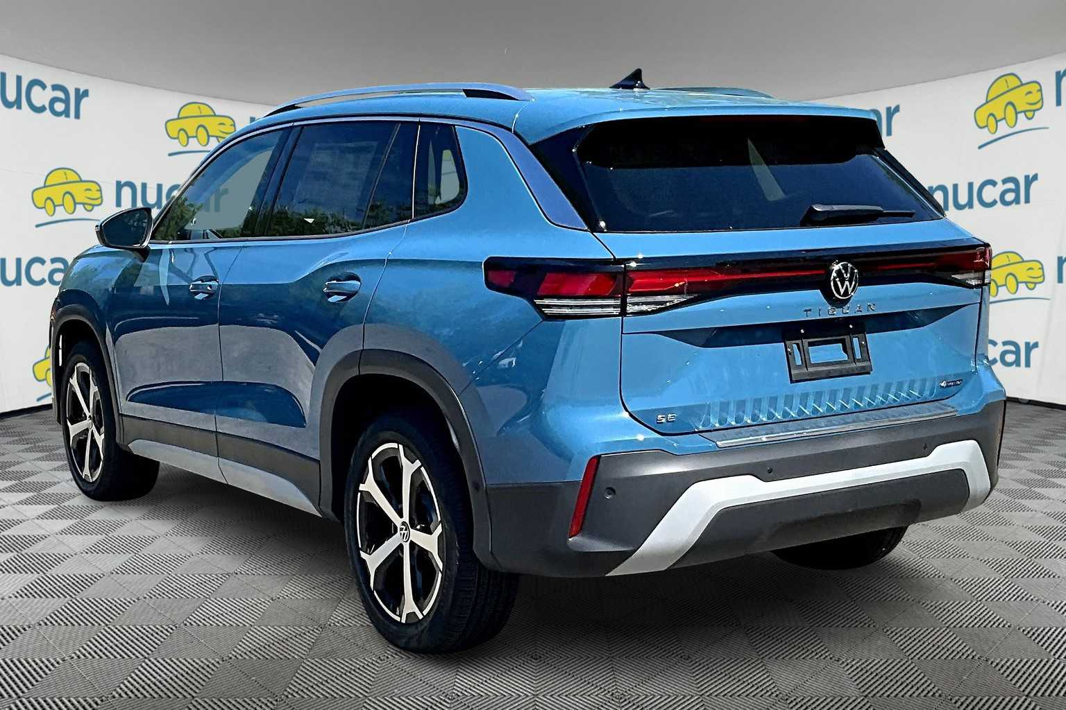 2025 Volkswagen Tiguan SE - Photo 5