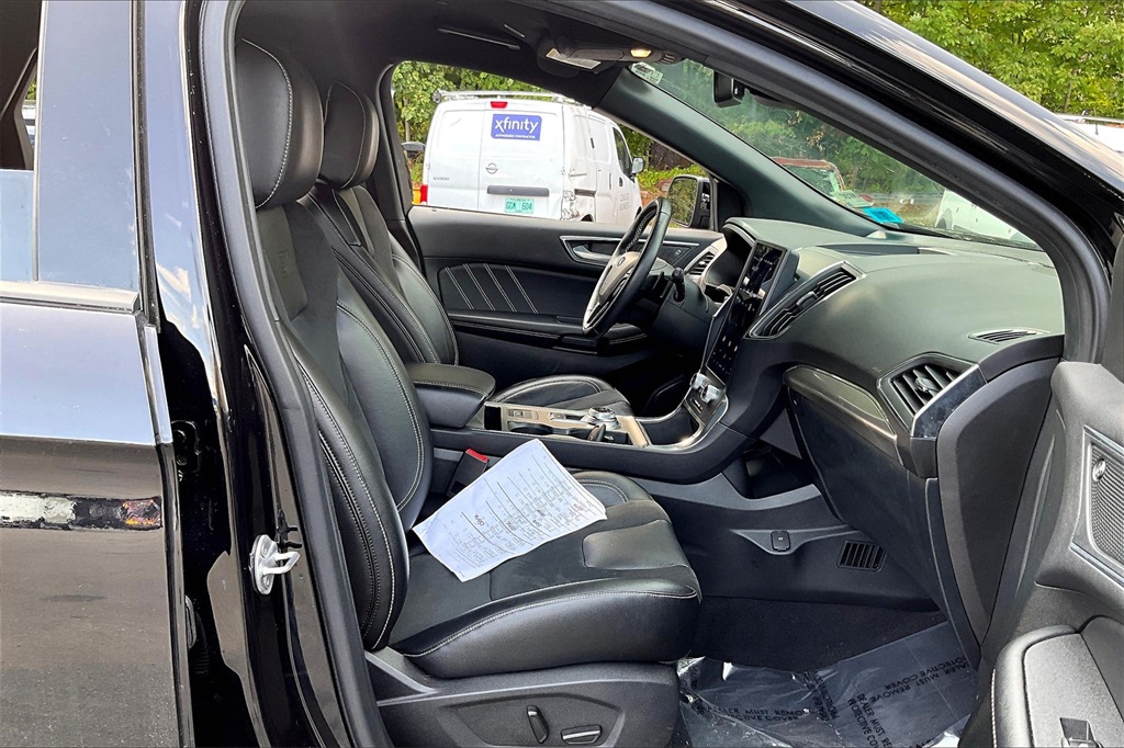 2022 Ford Edge ST - Photo 14