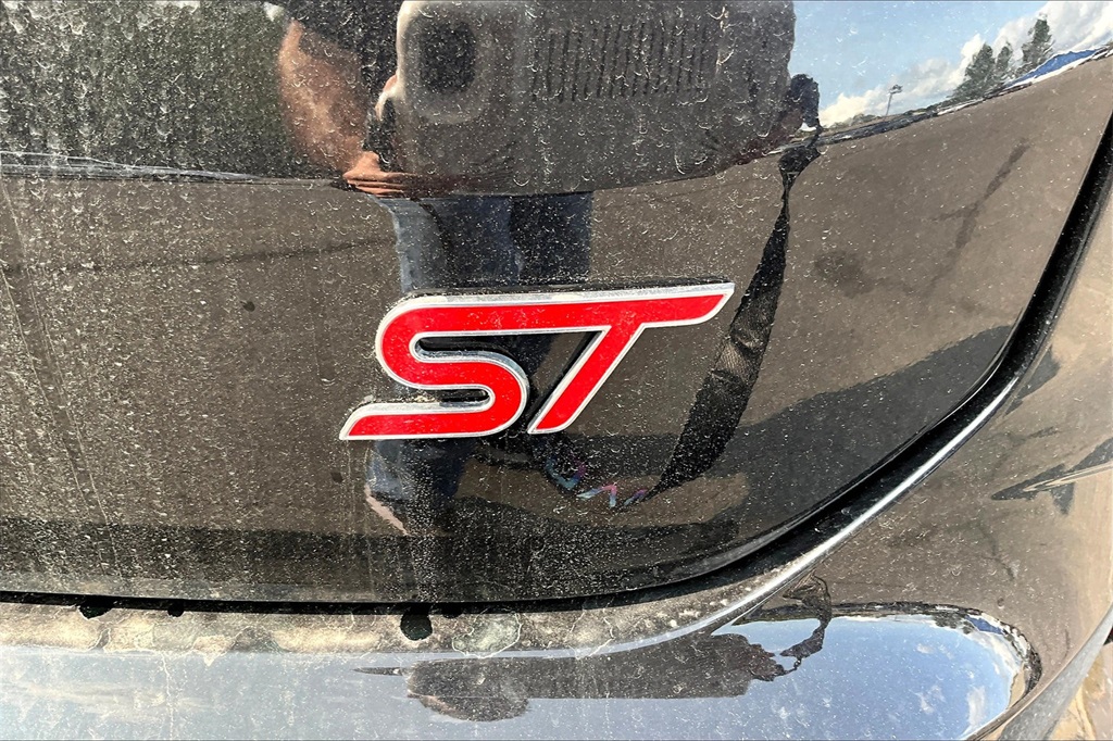 2022 Ford Edge ST - Photo 28