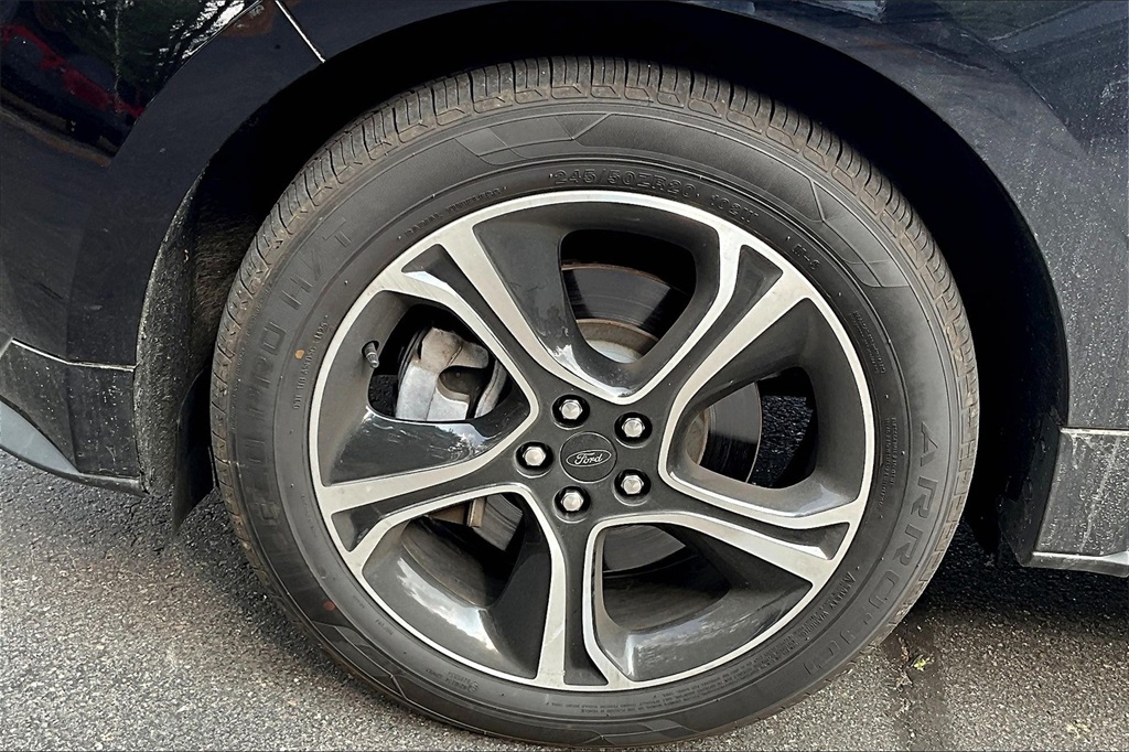 2022 Ford Edge ST - Photo 7