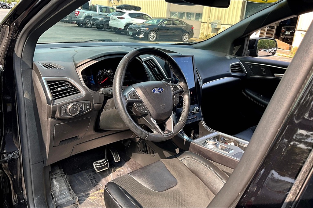 2022 Ford Edge ST - Photo 8