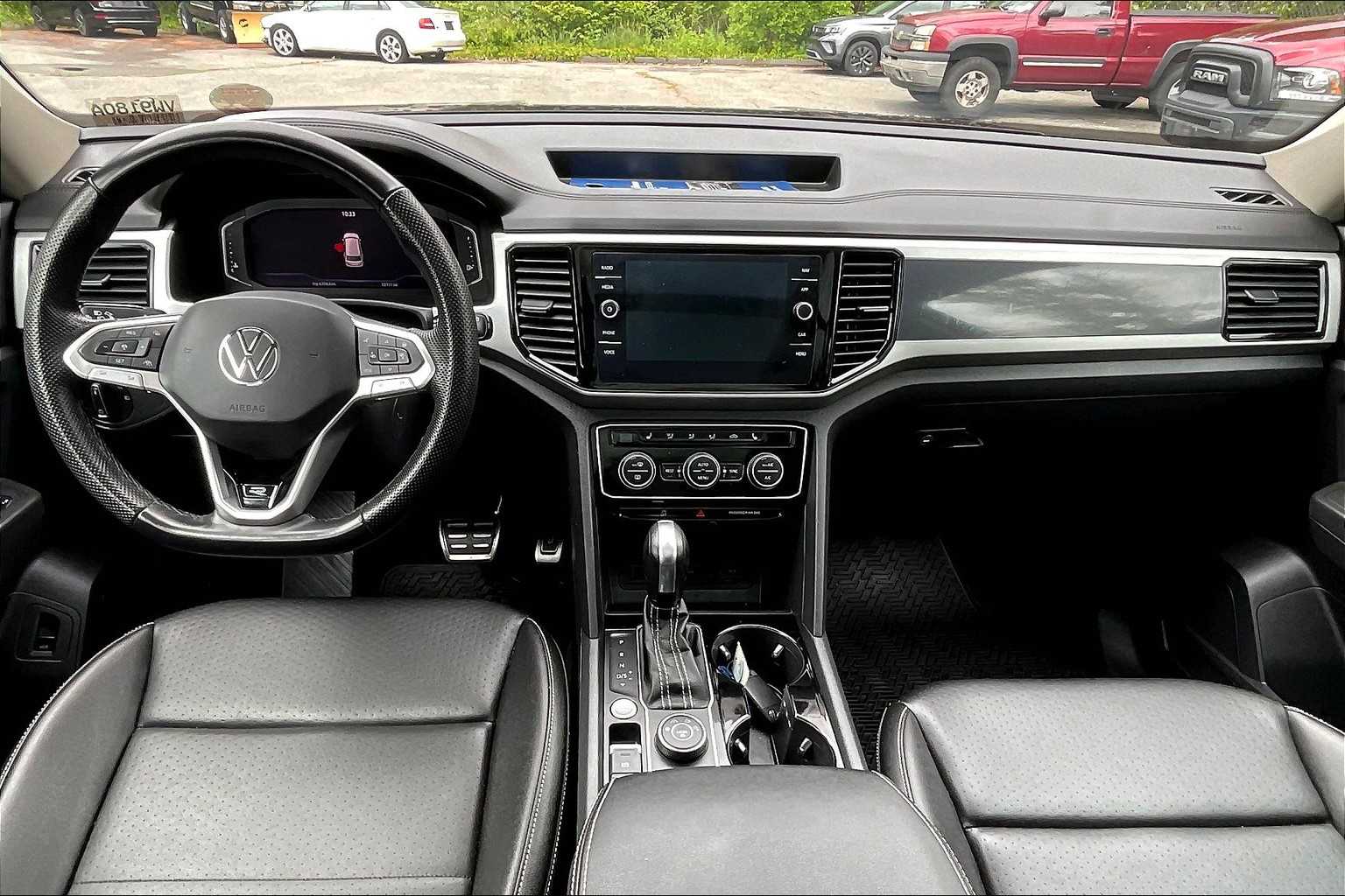 2023 Volkswagen Atlas 3.6L V6 SEL R-Line Black - Photo 22