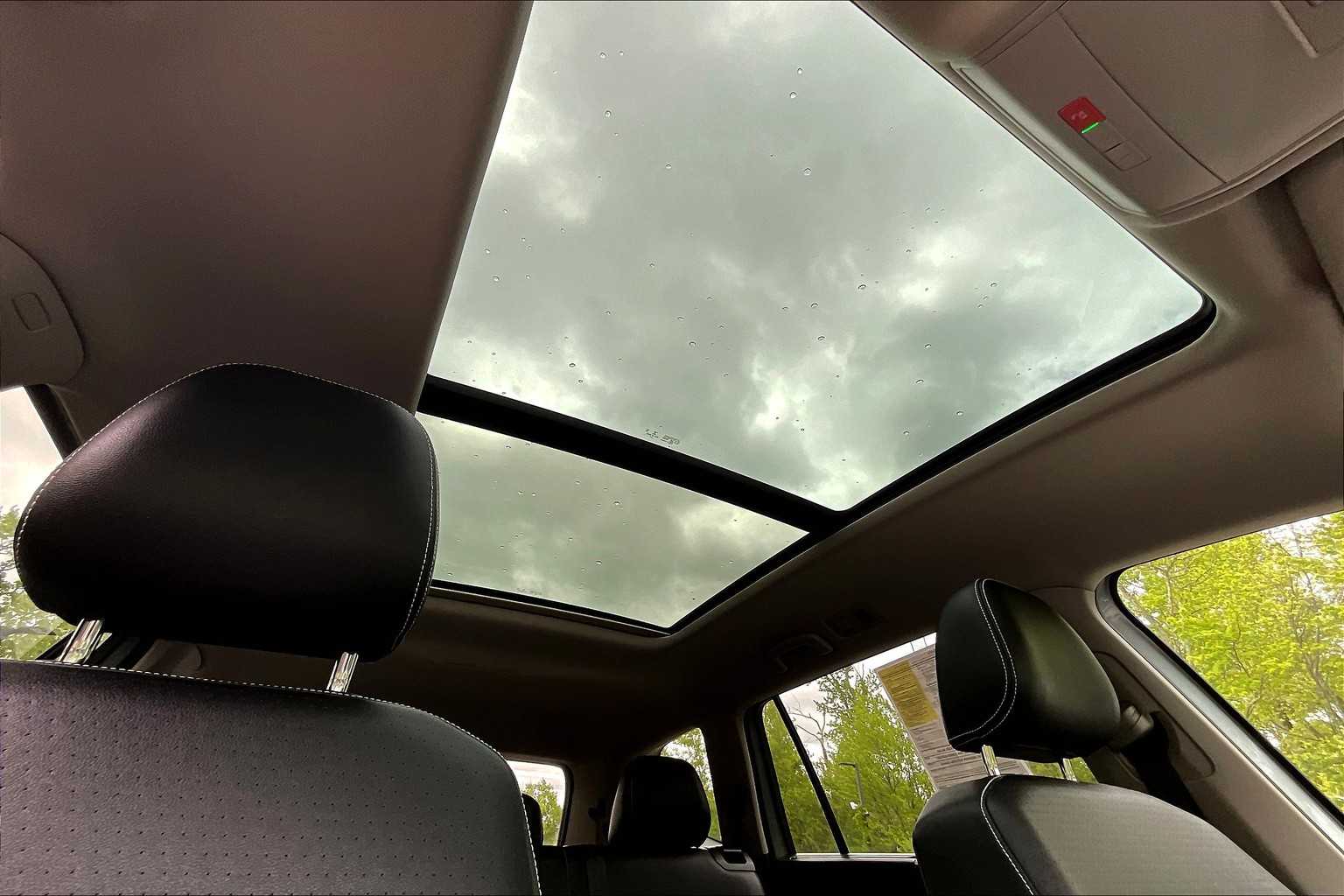 2023 Volkswagen Atlas 3.6L V6 SEL R-Line Black - Photo 23