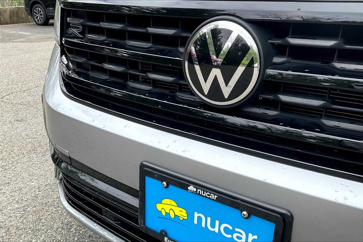 2023 Volkswagen Atlas 3.6L V6 SEL R-Line Black - Photo 32