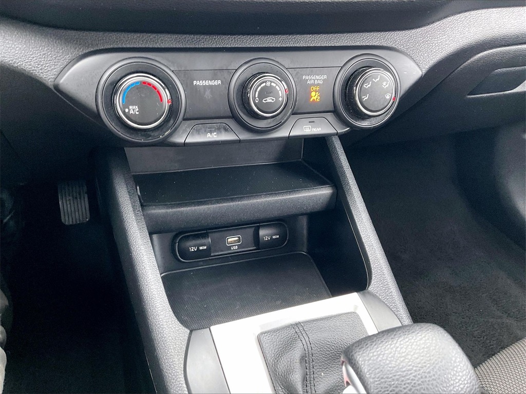 2023 Kia Forte LXS - Photo 24