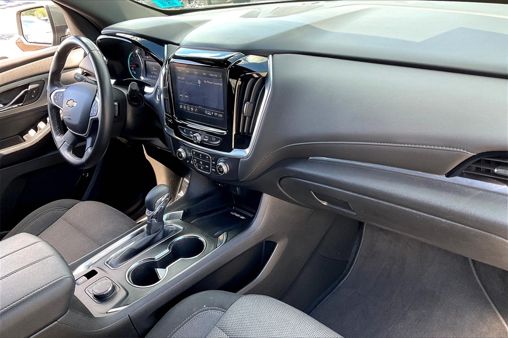 2022 Chevrolet Traverse LT - Photo 13