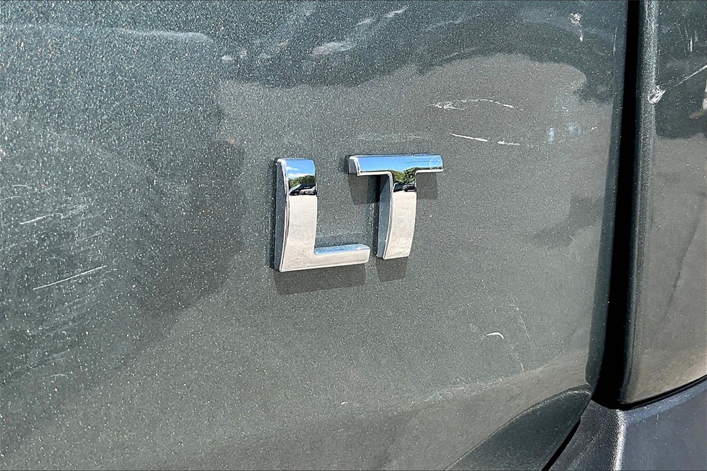 2022 Chevrolet Traverse LT - Photo 27