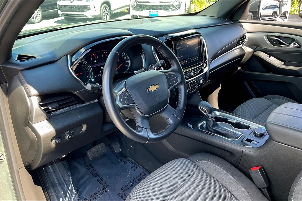 2022 Chevrolet Traverse LT - Photo 8