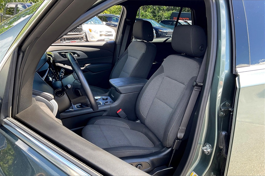 2022 Chevrolet Traverse LT - Photo 9