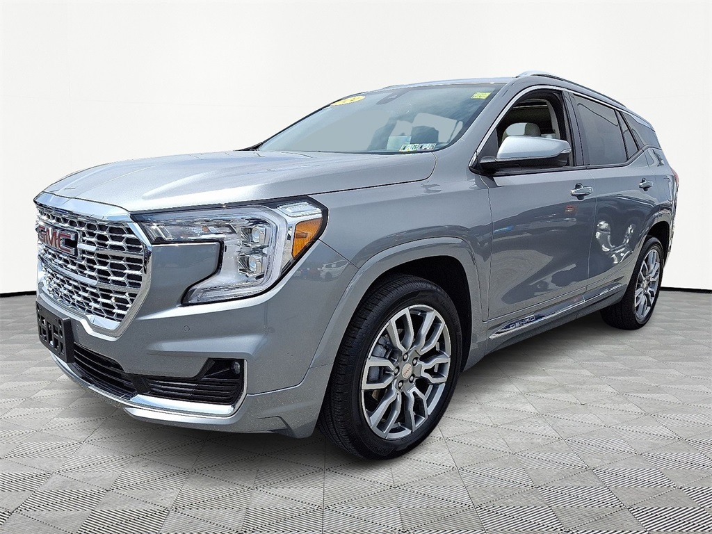 2024 GMC Terrain Denali - Photo 3